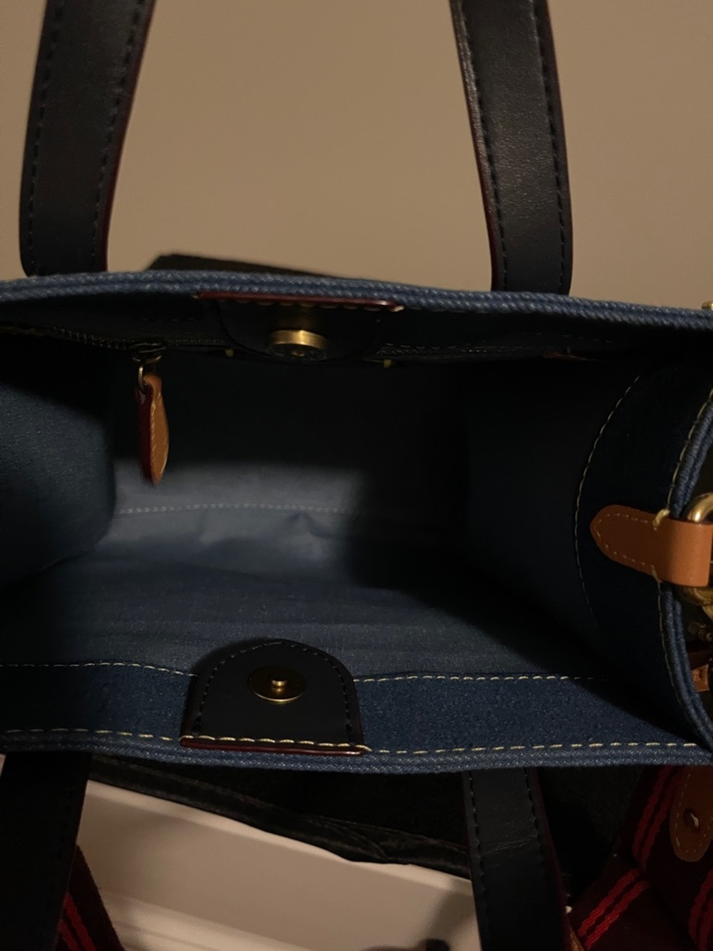 NWOT...Coach Blue Signature Denim Satchel with Red Striped Strap - Picture 8 of 9